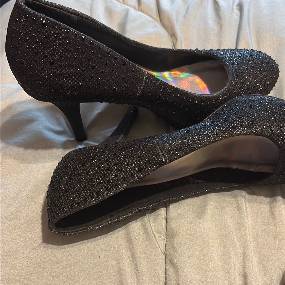 Black Sparkly Medium Heels with Pointed Toe